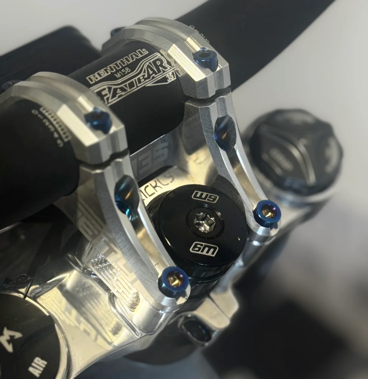 Direct Mount - Titanium Bolts
